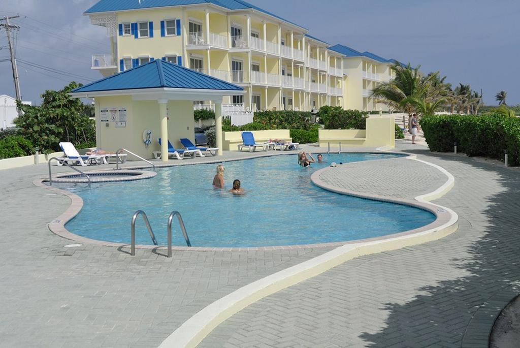 Castaways Cayman Beach Resort North Side Bilik gambar